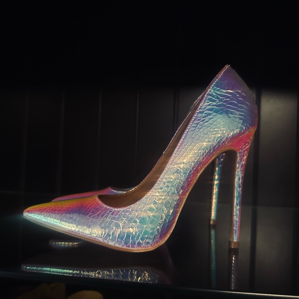 Shoe Republic LA Silver Stiletto Heels with Pointed Toe